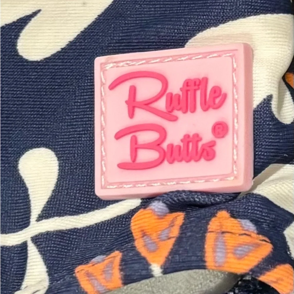 Ruffle Butts like new